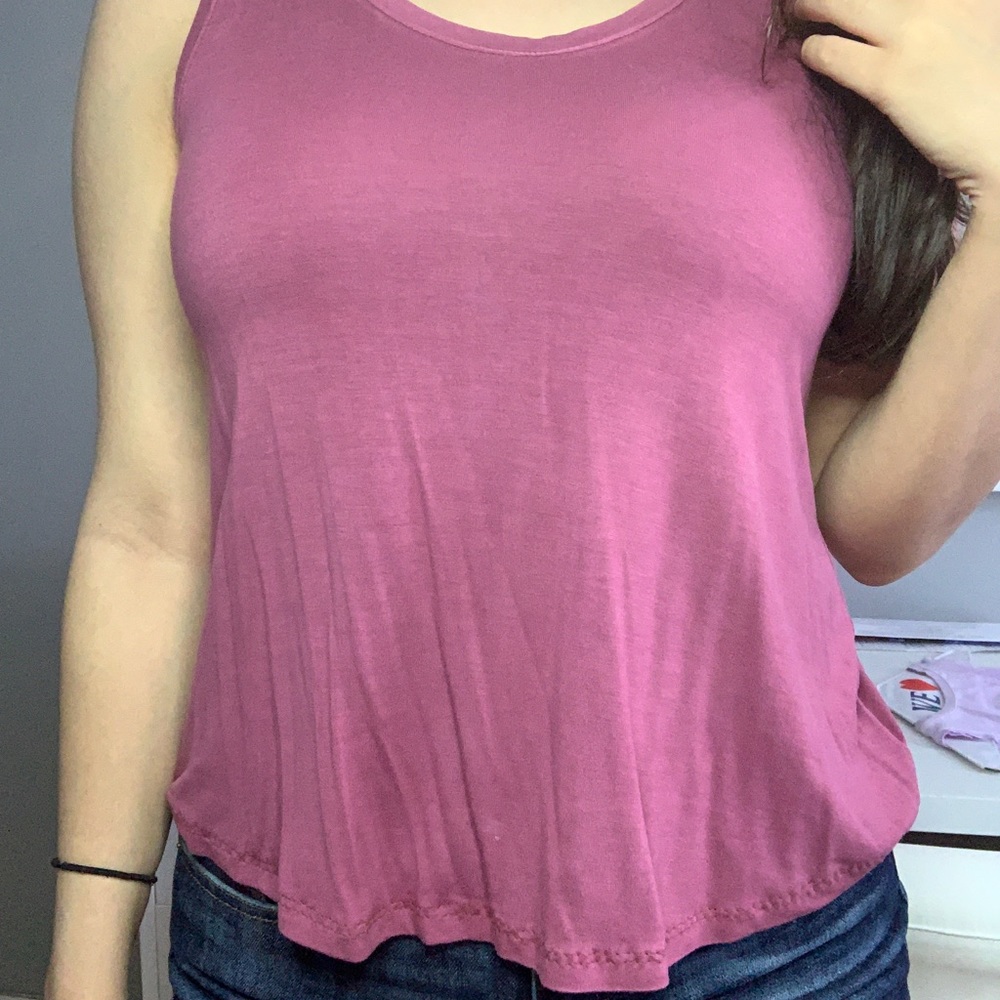 FLOWY TANK TOP